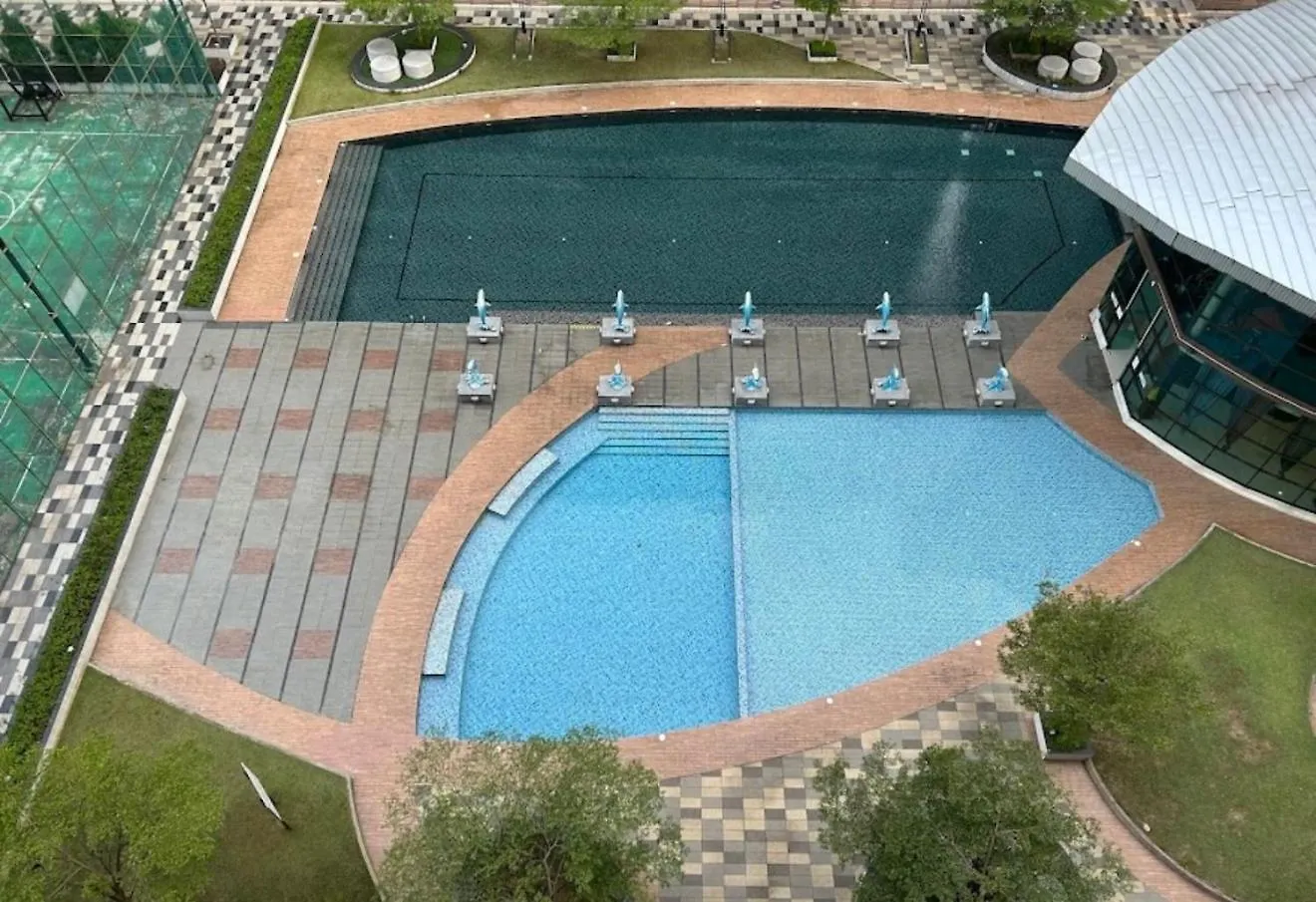 22 - Stunning City Views Netflix At Mount Austin Johor Bahru 0*,